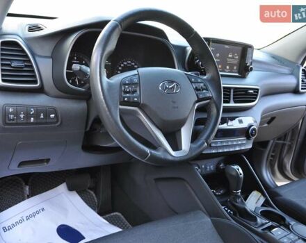 Бежевый Хендай Туксон, объемом двигателя 2 л и пробегом 58 тыс. км за 25000 $, фото 29 на Automoto.ua