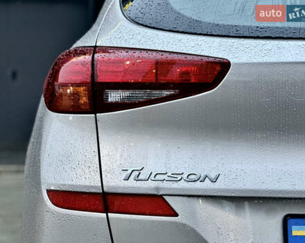 Бежевий Хендай Туксон, об'ємом двигуна 2 л та пробігом 151 тис. км за 19500 $, фото 13 на Automoto.ua