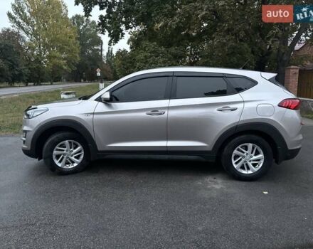 Бежевый Хендай Туксон, объемом двигателя 2 л и пробегом 36 тыс. км за 19400 $, фото 4 на Automoto.ua