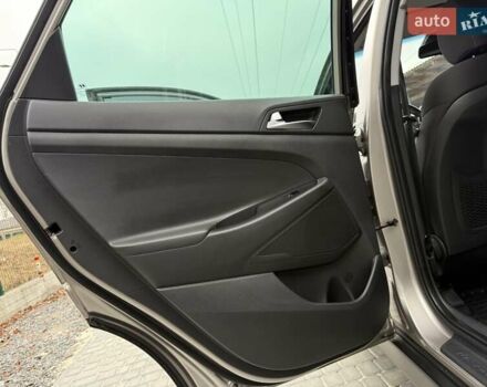 Бежевый Хендай Туксон, объемом двигателя 2 л и пробегом 92 тыс. км за 20900 $, фото 59 на Automoto.ua