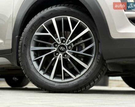 Бежевый Хендай Туксон, объемом двигателя 2 л и пробегом 92 тыс. км за 20900 $, фото 26 на Automoto.ua