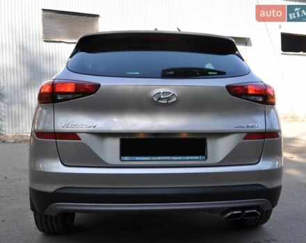 Бежевый Хендай Туксон, объемом двигателя 2 л и пробегом 58 тыс. км за 25000 $, фото 4 на Automoto.ua