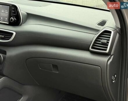 Бежевый Хендай Туксон, объемом двигателя 2 л и пробегом 92 тыс. км за 20900 $, фото 53 на Automoto.ua