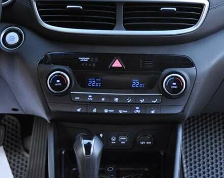 Бежевый Хендай Туксон, объемом двигателя 2 л и пробегом 58 тыс. км за 25000 $, фото 35 на Automoto.ua