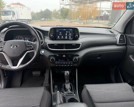 Бежевий Хендай Туксон, об'ємом двигуна 2 л та пробігом 106 тис. км за 20900 $, фото 13 на Automoto.ua