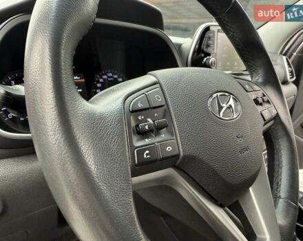 Бежевый Хендай Туксон, объемом двигателя 2 л и пробегом 92 тыс. км за 20900 $, фото 51 на Automoto.ua