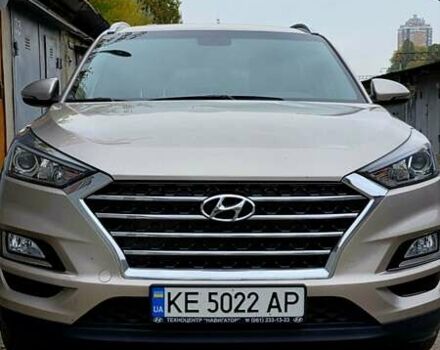 Бежевый Хендай Туксон, объемом двигателя 2 л и пробегом 124 тыс. км за 20600 $, фото 1 на Automoto.ua