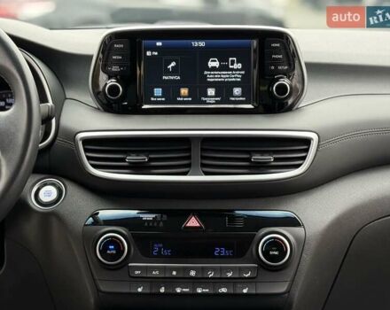 Бежевый Хендай Туксон, объемом двигателя 2 л и пробегом 92 тыс. км за 20900 $, фото 42 на Automoto.ua