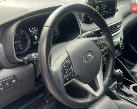 Бежевый Хендай Туксон, объемом двигателя 2 л и пробегом 98 тыс. км за 26700 $, фото 24 на Automoto.ua