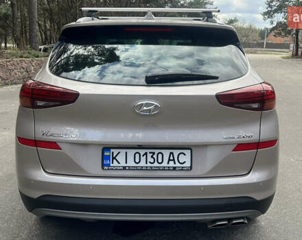 Бежевый Хендай Туксон, объемом двигателя 2 л и пробегом 98 тыс. км за 26700 $, фото 9 на Automoto.ua