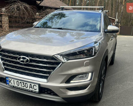 Бежевый Хендай Туксон, объемом двигателя 2 л и пробегом 98 тыс. км за 26700 $, фото 2 на Automoto.ua