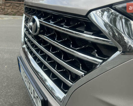 Бежевый Хендай Туксон, объемом двигателя 2 л и пробегом 98 тыс. км за 26700 $, фото 13 на Automoto.ua