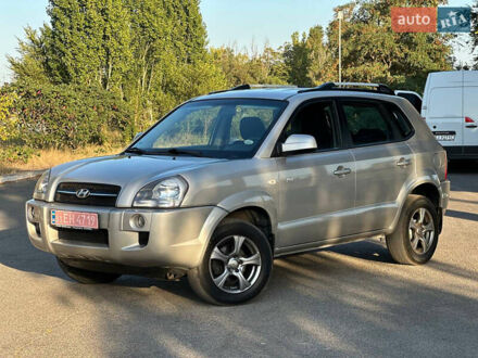 Бежевий Хендай Туксон, об'ємом двигуна 2 л та пробігом 188 тис. км за 8800 $, фото 1 на Automoto.ua