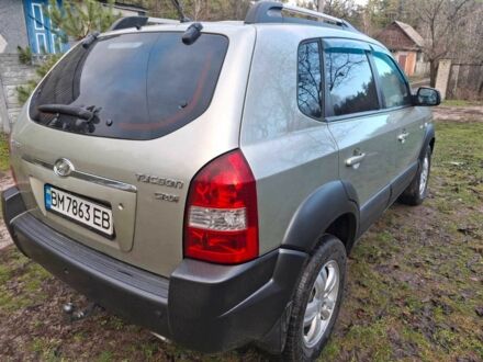Бежевий Хендай Туксон, об'ємом двигуна 2 л та пробігом 180 тис. км за 7700 $, фото 1 на Automoto.ua