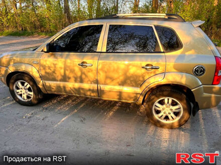 Хендай Туксон 2006 у Рокитном на Automoto.ua Бежевий Хендай Туксон, об'ємом двигуна 2 л та пробігом 194 тис. км за 6600 $, фото 1 на Automoto.ua