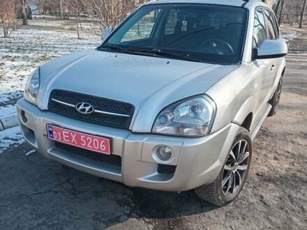 Хендай Туксон 2008 в Хороле на Automoto.ua Бежевый Хендай Туксон, объемом двигателя 2 л и пробегом 240 тыс. км за 8500 $, фото 1 на Automoto.ua
