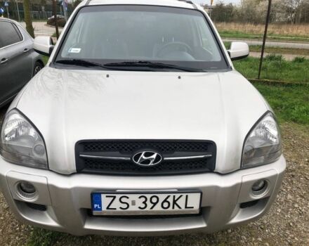 Хендай Туксон 2009 в Киеве на Automoto.ua Бежевый Хендай Туксон, объемом двигателя 2 л и пробегом 140 тыс. км за 4200 $, фото 1 на Automoto.ua