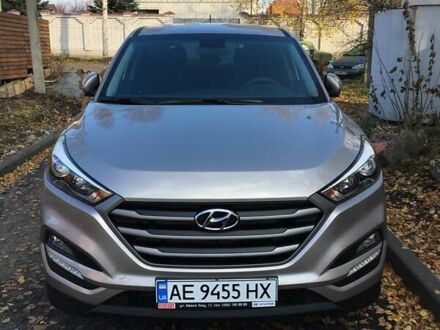 Бежевий Хендай Туксон, об'ємом двигуна 2 л та пробігом 103 тис. км за 18900 $, фото 1 на Automoto.ua