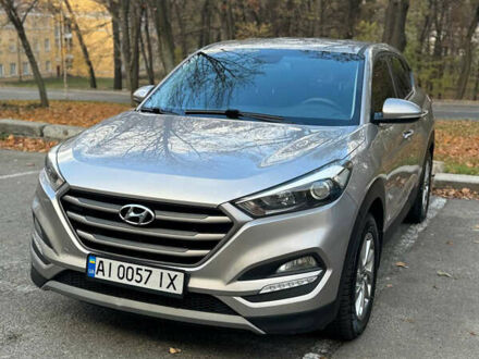 Бежевый Хендай Туксон, объемом двигателя 1.59 л и пробегом 171 тыс. км за 14700 $, фото 1 на Automoto.ua