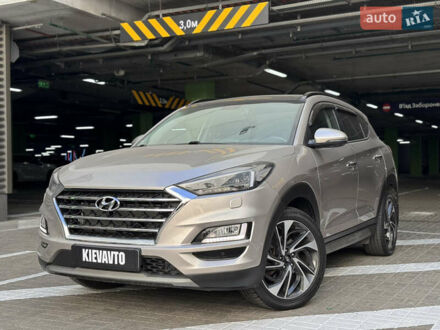 Хендай Туксон 2018 в Киеве на Automoto.ua Бежевый Хендай Туксон, объемом двигателя 2 л и пробегом 98 тыс. км за 20500 $, фото 1 на Automoto.ua