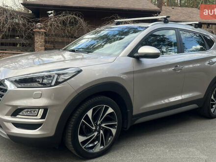 Бежевий Хендай Туксон, об'ємом двигуна 2 л та пробігом 98 тис. км за 26700 $, фото 1 на Automoto.ua