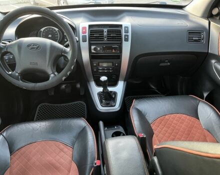 Хендай Туксон 2007 в Умани на Automoto.ua Черный Хендай Туксон, объемом двигателя 2 л и пробегом 267 тыс. км за 8100 $, фото 5 на Automoto.ua