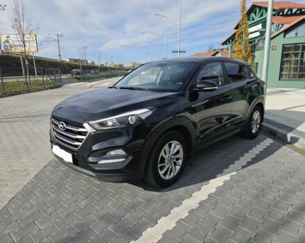 Чорний Хендай Туксон, об'ємом двигуна 2 л та пробігом 187 тис. км за 17000 $, фото 2 на Automoto.ua
