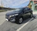 Чорний Хендай Туксон, об'ємом двигуна 2 л та пробігом 187 тис. км за 17000 $, фото 2 на Automoto.ua