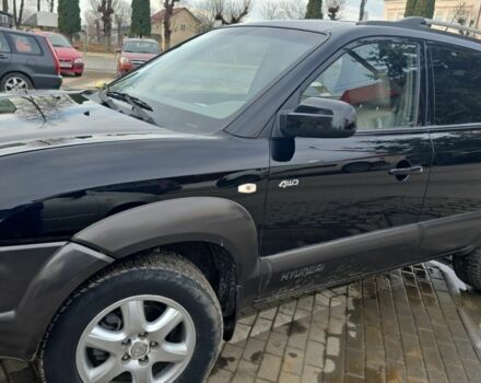 Черный Хендай Туксон, объемом двигателя 2 л и пробегом 217 тыс. км за 7195 $, фото 6 на Automoto.ua