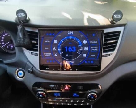 Черный Хендай Туксон, объемом двигателя 2 л и пробегом 148 тыс. км за 17800 $, фото 6 на Automoto.ua