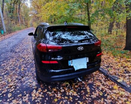 Чорний Хендай Туксон, об'ємом двигуна 2 л та пробігом 17 тис. км за 26000 $, фото 2 на Automoto.ua