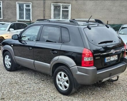 Черный Хендай Туксон, объемом двигателя 0 л и пробегом 235 тыс. км за 3200 $, фото 1 на Automoto.ua
