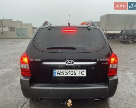 Черный Хендай Туксон, объемом двигателя 1.99 л и пробегом 204 тыс. км за 6100 $, фото 21 на Automoto.ua