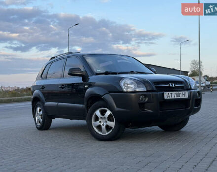 Хендай Туксон 2004 у Тернополі на Automoto.ua Чорний Хендай Туксон, об'ємом двигуна 1.99 л та пробігом 293 тис. км за 6300 $, фото 2 на Automoto.ua