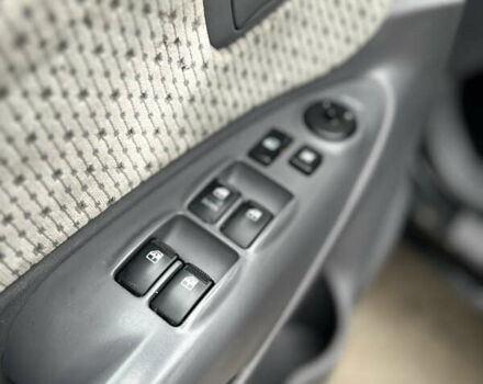 Черный Хендай Туксон, объемом двигателя 2 л и пробегом 280 тыс. км за 3250 $, фото 9 на Automoto.ua