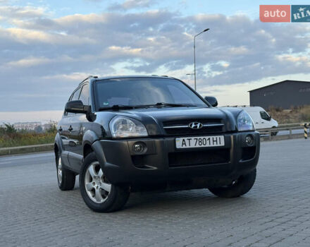 Хендай Туксон 2004 у Тернополі на Automoto.ua Чорний Хендай Туксон, об'ємом двигуна 1.99 л та пробігом 293 тис. км за 6300 $, фото 3 на Automoto.ua
