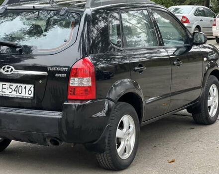 Черный Хендай Туксон, объемом двигателя 2 л и пробегом 280 тыс. км за 3250 $, фото 2 на Automoto.ua
