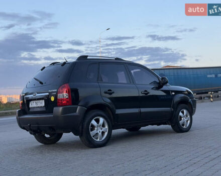 Хендай Туксон 2004 у Тернополі на Automoto.ua Чорний Хендай Туксон, об'ємом двигуна 1.99 л та пробігом 293 тис. км за 6300 $, фото 18 на Automoto.ua