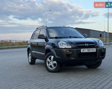 Хендай Туксон 2004 у Тернополі на Automoto.ua Чорний Хендай Туксон, об'ємом двигуна 1.99 л та пробігом 293 тис. км за 6300 $, фото 6 на Automoto.ua