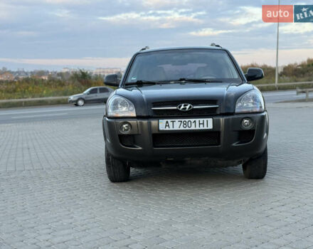 Хендай Туксон 2004 у Тернополі на Automoto.ua Чорний Хендай Туксон, об'ємом двигуна 1.99 л та пробігом 293 тис. км за 6300 $, фото 9 на Automoto.ua