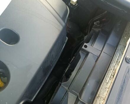 Черный Хендай Туксон, объемом двигателя 2 л и пробегом 236 тыс. км за 6000 $, фото 27 на Automoto.ua