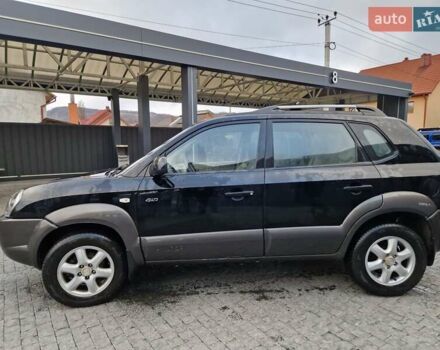 Черный Хендай Туксон, объемом двигателя 0 л и пробегом 165 тыс. км за 5800 $, фото 1 на Automoto.ua