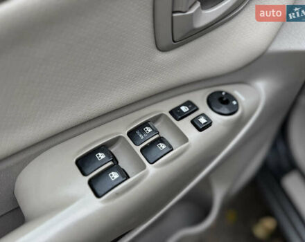 Черный Хендай Туксон, объемом двигателя 2.7 л и пробегом 220 тыс. км за 6400 $, фото 11 на Automoto.ua