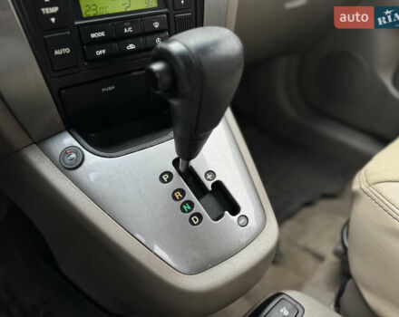 Черный Хендай Туксон, объемом двигателя 2.7 л и пробегом 220 тыс. км за 6400 $, фото 9 на Automoto.ua