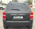 Чорний Хендай Туксон, об'ємом двигуна 2 л та пробігом 260 тис. км за 3750 $, фото 4 на Automoto.ua