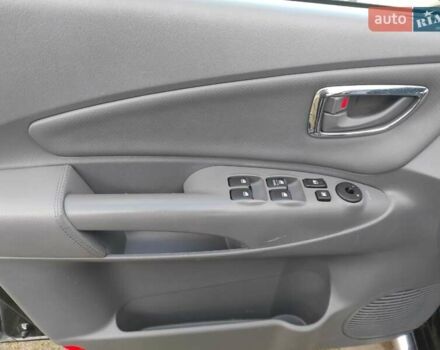 Черный Хендай Туксон, объемом двигателя 2 л и пробегом 208 тыс. км за 6950 $, фото 17 на Automoto.ua