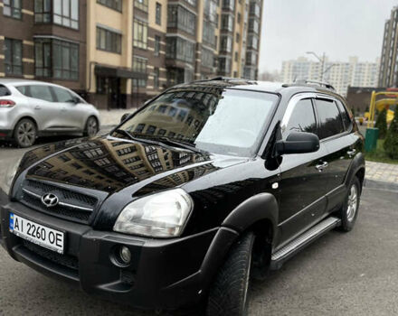 Чорний Хендай Туксон, об'ємом двигуна 1.98 л та пробігом 225 тис. км за 6600 $, фото 1 на Automoto.ua