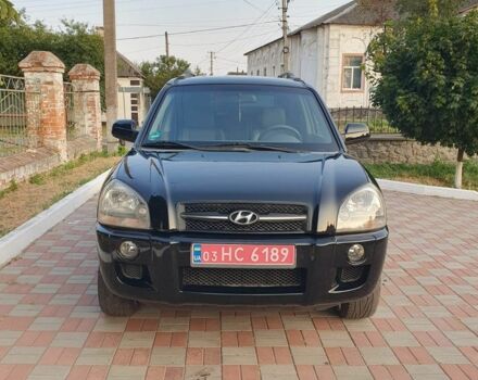 Черный Хендай Туксон, объемом двигателя 2 л и пробегом 137 тыс. км за 7499 $, фото 6 на Automoto.ua