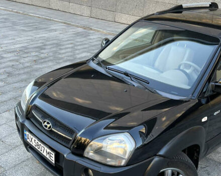 Черный Хендай Туксон, объемом двигателя 2.7 л и пробегом 220 тыс. км за 7100 $, фото 1 на Automoto.ua