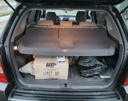 Черный Хендай Туксон, объемом двигателя 2 л и пробегом 180 тыс. км за 4500 $, фото 6 на Automoto.ua